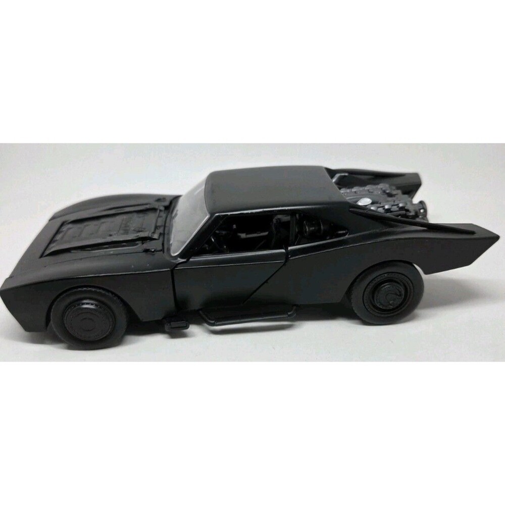 Jada Toys 2022 The Batman Batmobile 1:24 Diecast Model Car Matte Black Loose